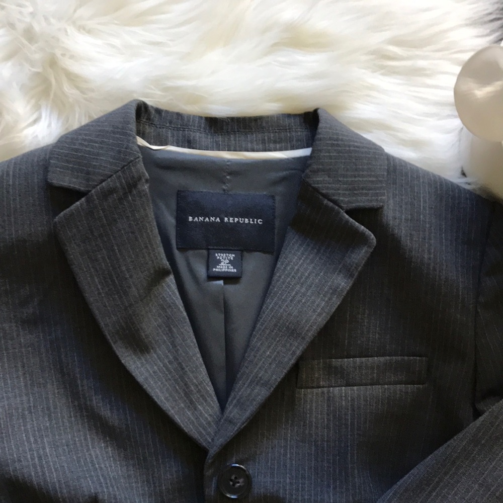 Banana Republic pinstripe suit - Picture 7 of 8